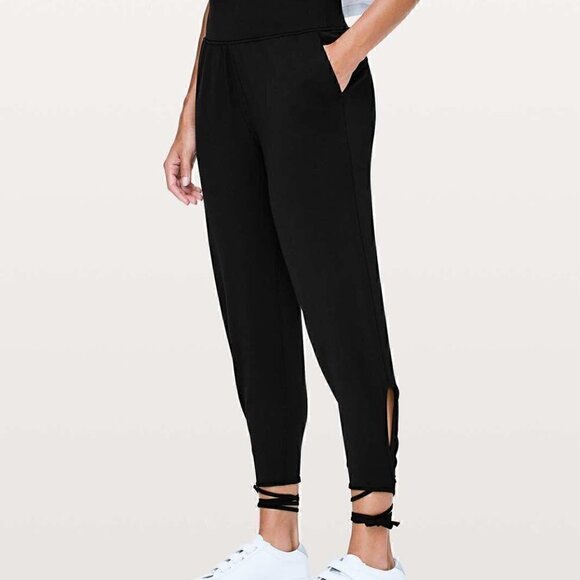 Lululemon Spirited Sissone Pant *25" - Size 4 - Picture 1 of 7